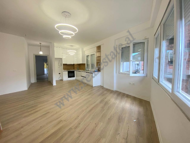 Apartament 2+1 me qira tek Kopshti Botanik ne Tirane